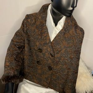 House of Dereon Women’s crop swing jacket